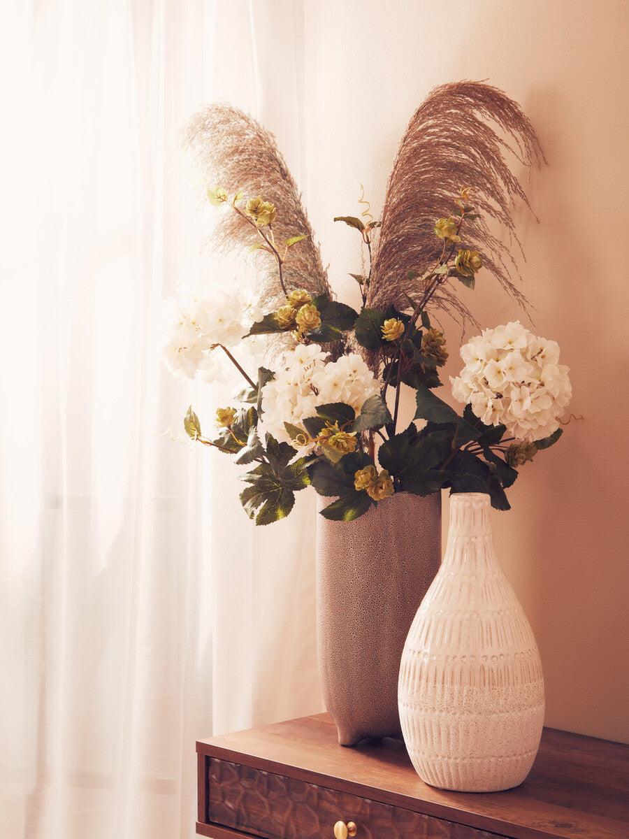 Cream Hydrangea Stem