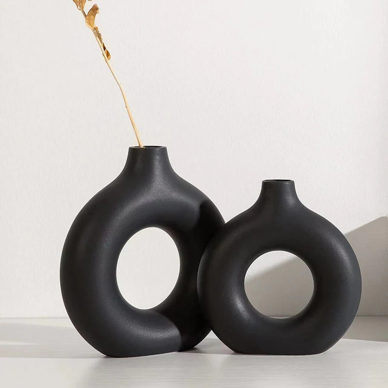 Nordic Plastic Vase – Black